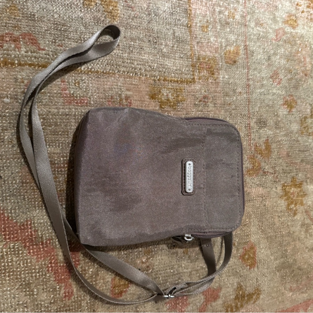 Baggallini The New Classic Collection Take Two RFID Bryant Crossbody